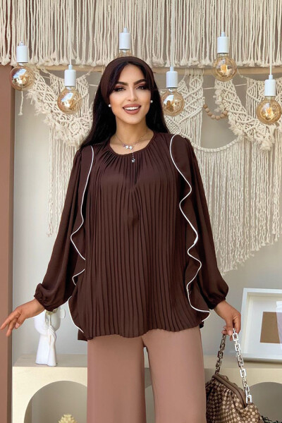 Piliseli Fırfırlı Şerit Detaylı Bisiklet Yaka Bluz 2627 Kahverengi 